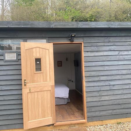 Bridport Garden Suite Eksteriør bilde