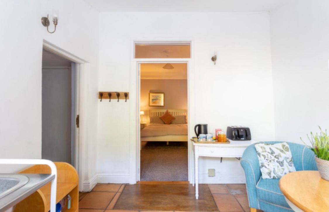 Bridport Garden Suite Eksteriør bilde